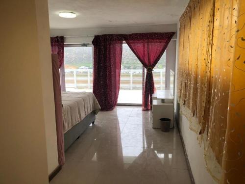 Glencairn House | Simons Town Cove Guest House