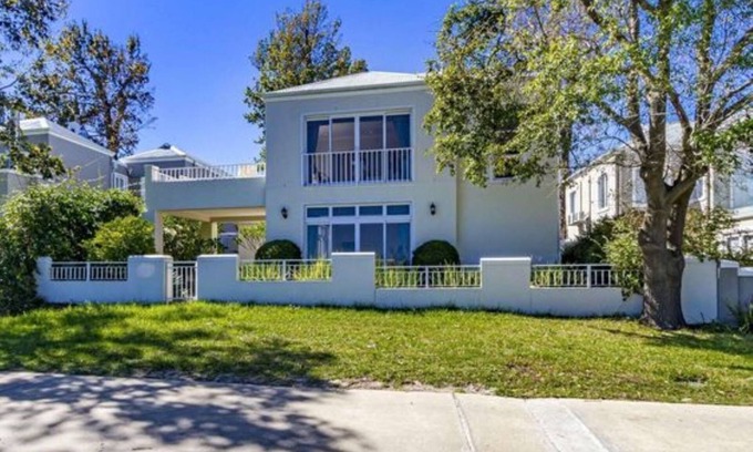 Somerset West House | Spacious golf villa on Erinvale Golf Estate, Somerset West