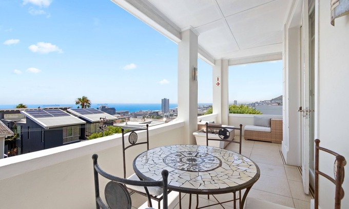 Fresnaye Apartment | St Patricks 8 - Two Bedroom Apartment, Sleeps 4