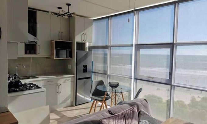 Strand Apartment | ST Tropez 603, Beachfront