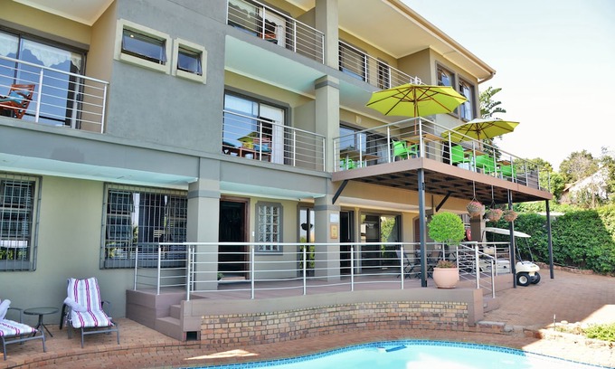 Schoemansville Hotel | Stirling Manor Boutique Guest House