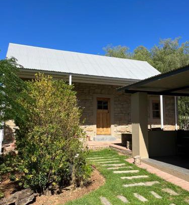 Oudtshoorn Apartment | Stoneridge