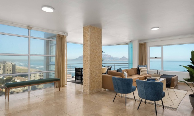 Bloubergstrand Apartment | Stylish Blouberg Retreat with Stunning Views