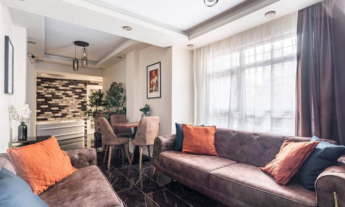 Harbiye Apartment | Stylish Flat w Jacuzzi 5 min to City Nisantasi