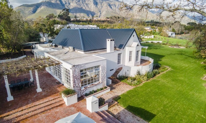 Stellenbosch Apartment | Sunset Farm Stellenbosch