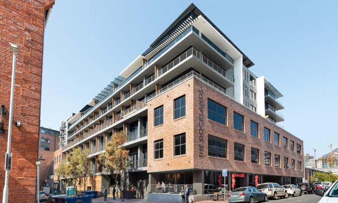 Cape Town City Centre Apartment | The Docklands Luxury Apartments