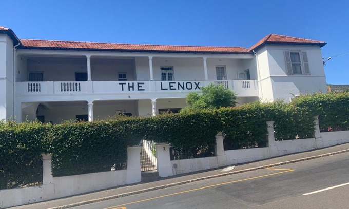 Cape Town City Centre Hostel | The Lenox