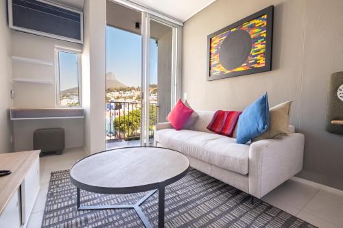 Bo'Kaap Apartment | The Rose504: Studio Apartment in Heart of the City