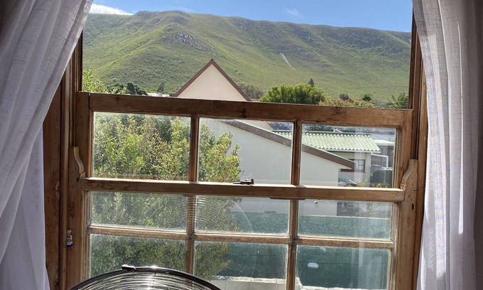 Westcliff Hostel | The surf shack