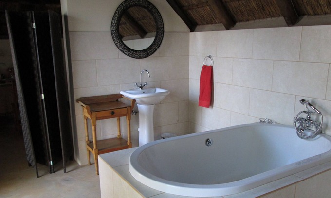 Modimolle Cottage | The Upper Room inside Koro Creek Golf Estate