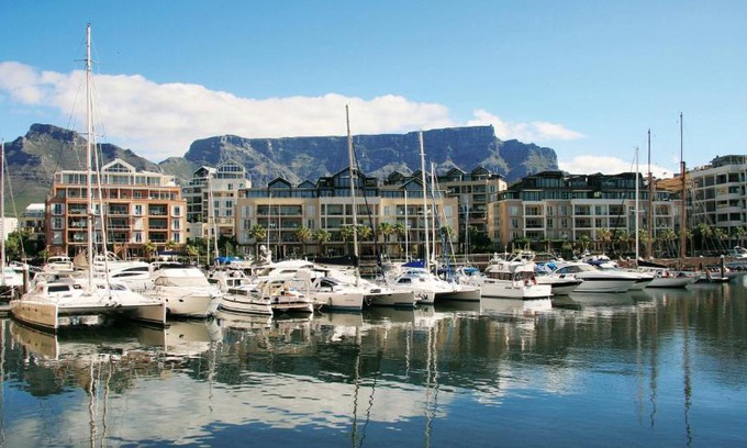 Victoria and Alfred Waterfront Apartment | Two Bedroom Apartment - fully furnished and equipped