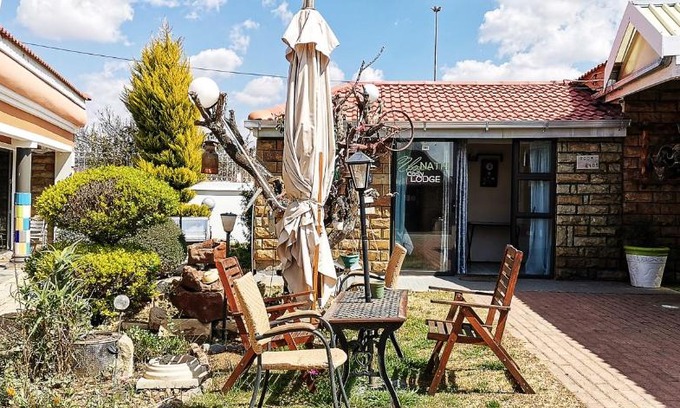 Phuthaditjhaba House | Unathi Guest Lodge