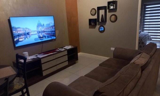 Umhlanga Apartment | UrbanParkezstay i008