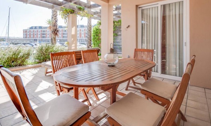 Victoria and Alfred Waterfront Apartment | V&a Waterfront Marina Yacht Basin - 2 Bedrooms