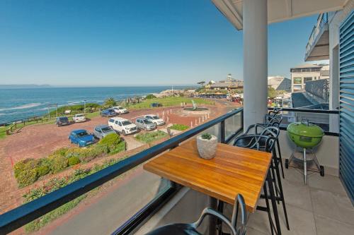 Hermanus City-Centre Apartment | Walker Bay Luxury Seafront Apartment