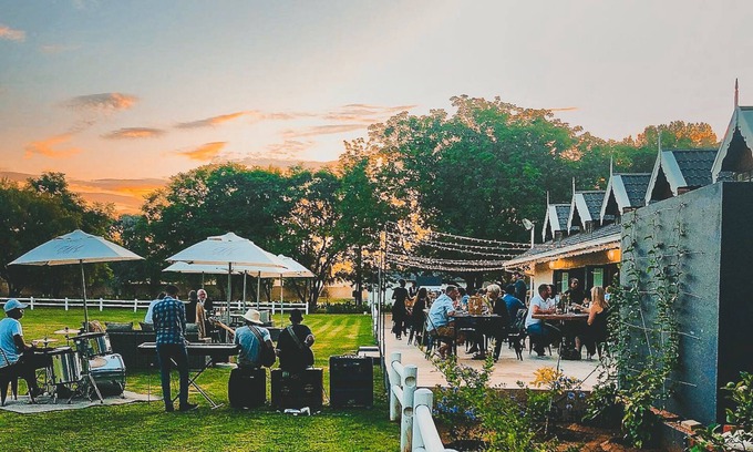 Brandwag Bed & Breakfast | Warm Karoo Bloemfontein