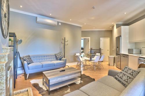 Green Point Apartment | Warwick Mansions 7