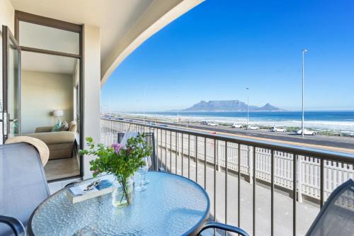 Bloubergstrand Apartment | Witsand 102 by Host Agents