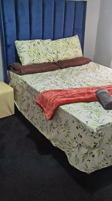 Greater Johannesburg Metropolitan Area House | Yellow Stars Guesthouse