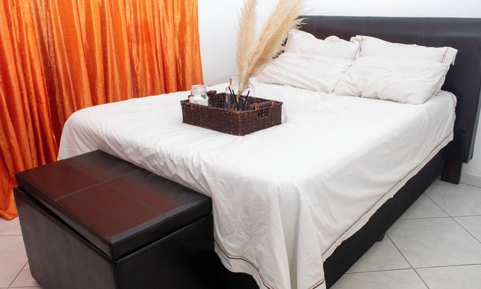 Greater Johannesburg Metropolitan Area Apartment | Cozy Studio Room to Rent in Johannesburg City