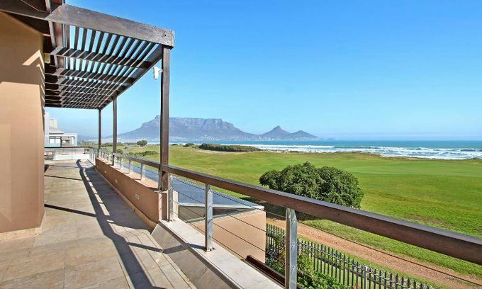 Cape Town Villa | 570 m² Villa ∙ 5 bedrooms ∙ 10 guests
