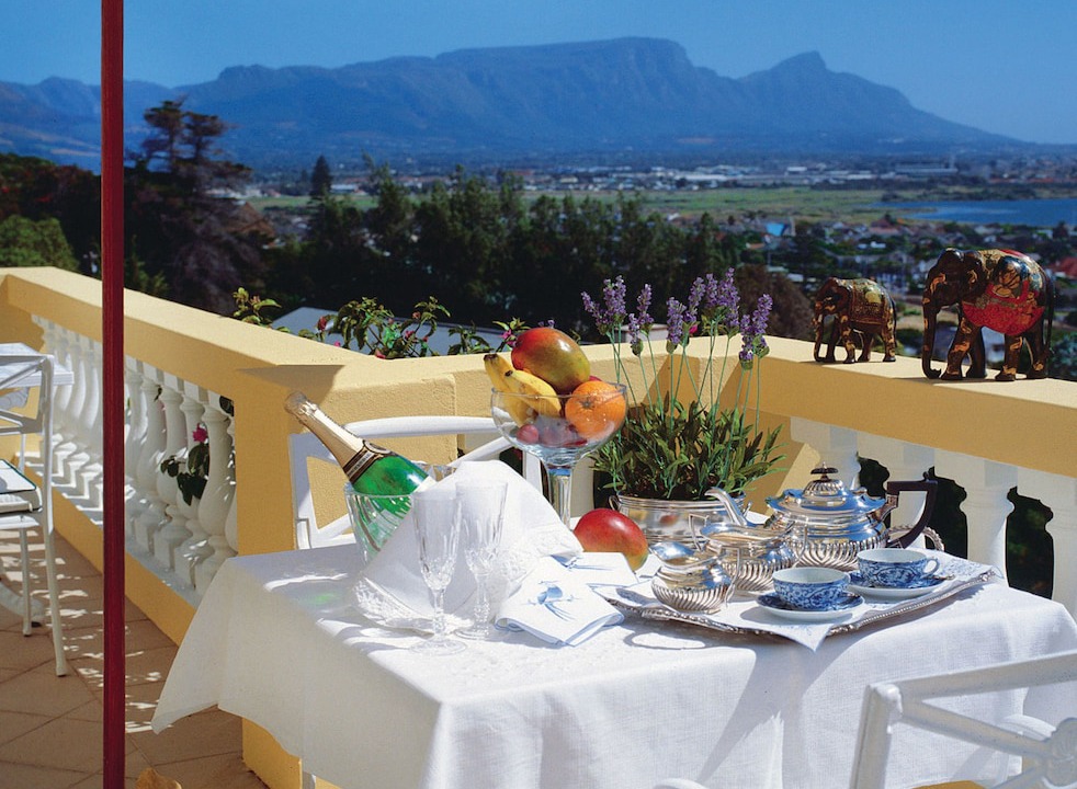 Muizenberg Hotel | Colona Castle