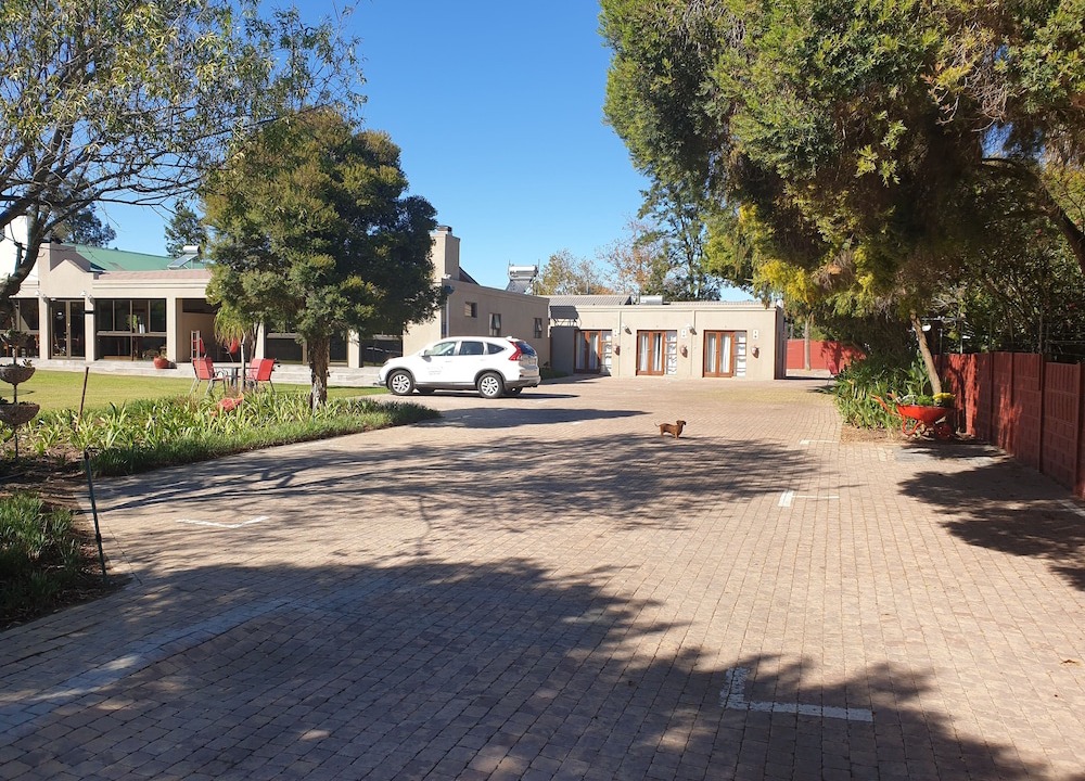 Durbanville Hotel | Dilisca Guesthouse
