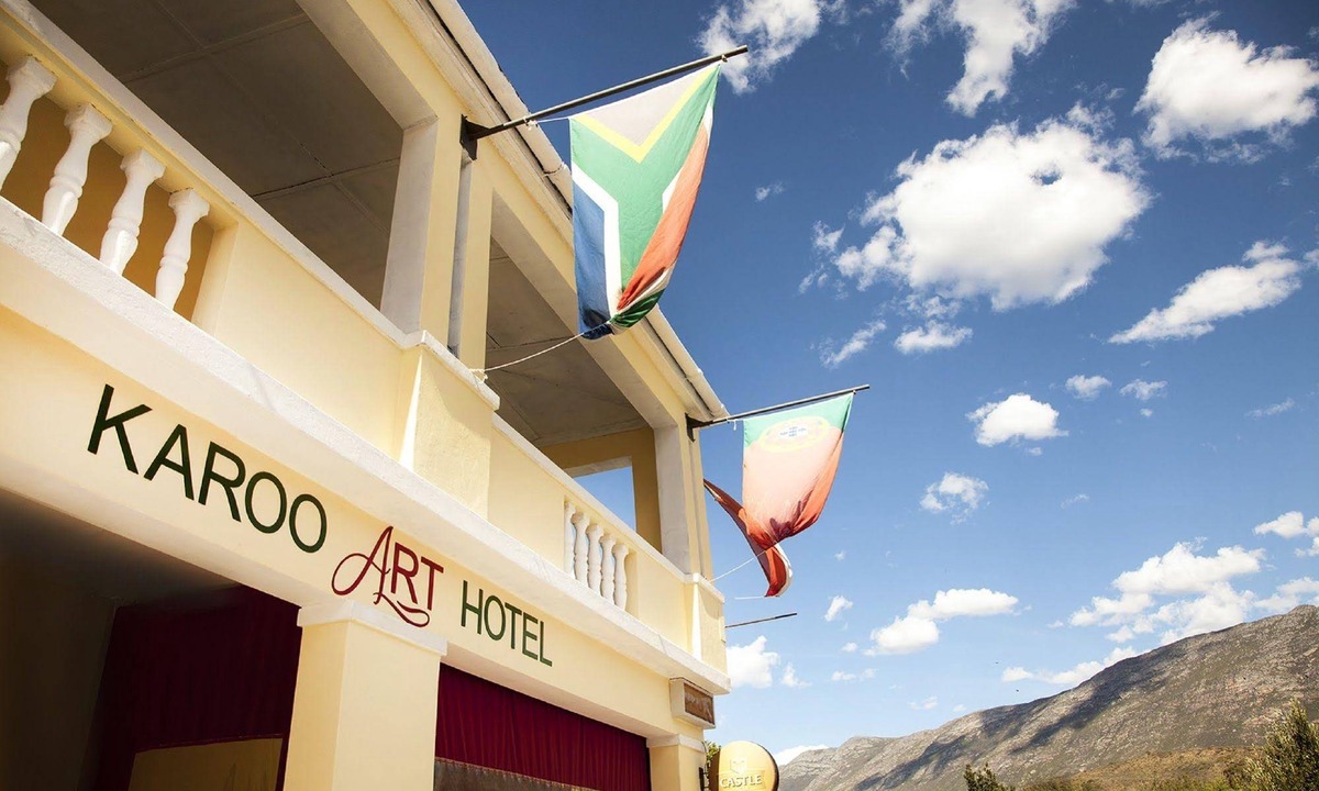 Barrydale Hotel | Karoo Art Hotel