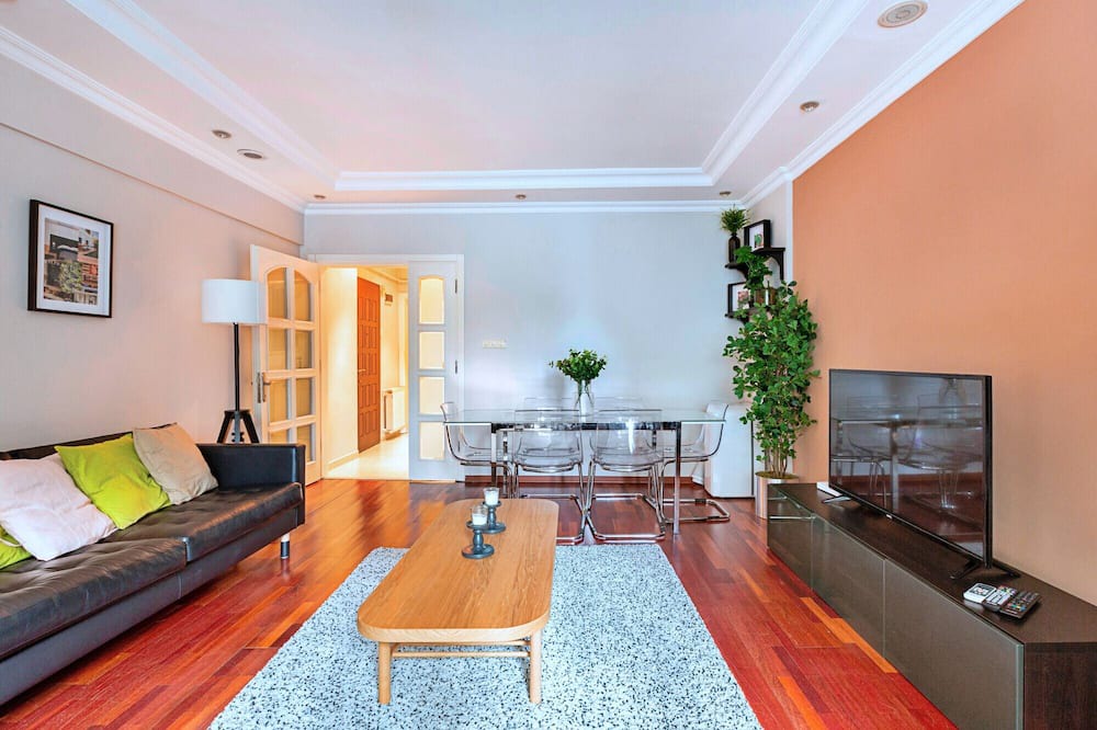 Osmanbey Apartment | Charming Flat 3 min to Citys Nisantasi in Sisli
