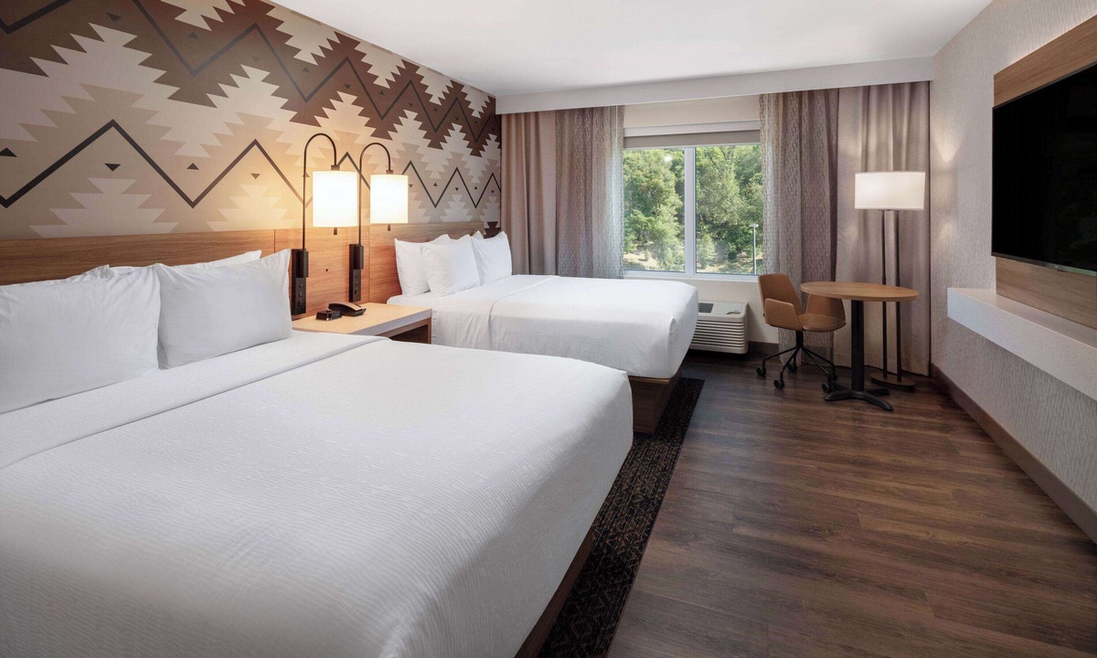 Redwood Valley Hotel | Wyndham Garden Redwood Valley/Ukiah