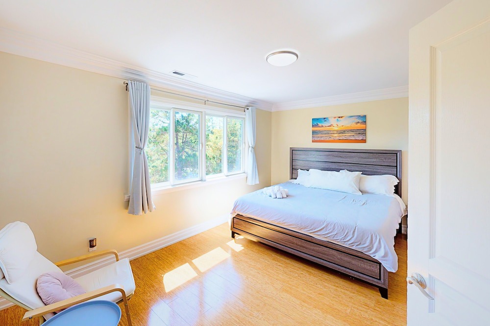 Belmont House | 2702 Monte Cresta Dr