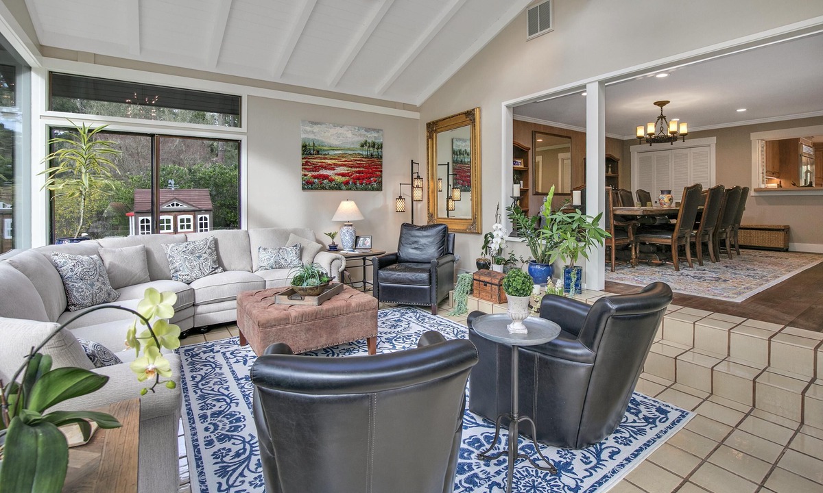 Del Monte Forest House | Lx47: Pebble Garden Retreat Home With Modern Kitchen
