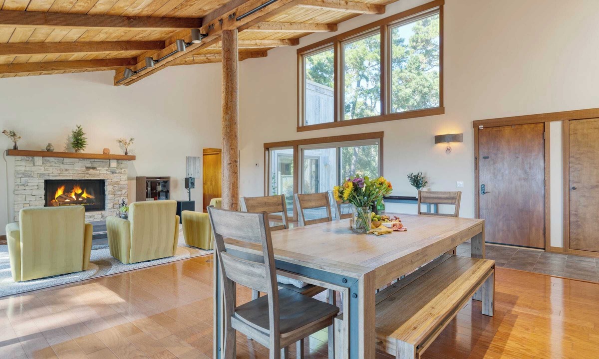 Del Monte Forest Cottage | Serene Crest by Avantstay A+ Design Near Beaches
