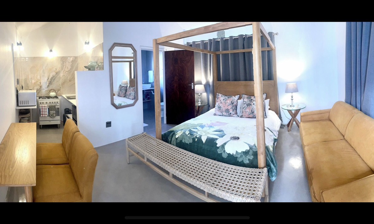 Franschhoek Apartment | Sensory Escape- One bedroom apartment in charming Franschhoek with WiFi