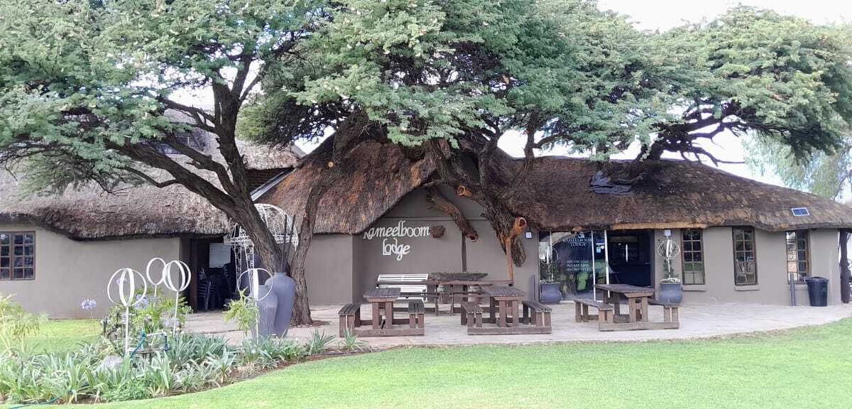 Vryburg Cabin | kameelboom lodge