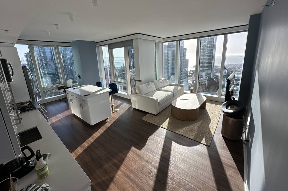 Rincon Hill Apartment | Luxurious Highrise Apartment in the heart of SF