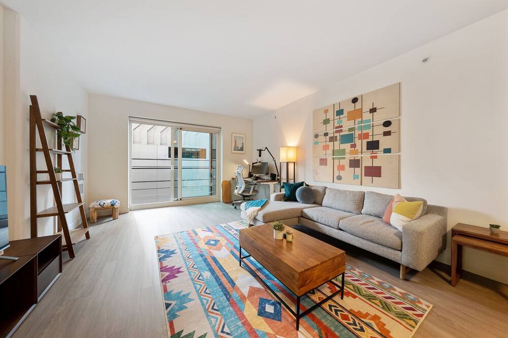 Downtown San Francisco Apartment | SoMa 1 BR w/ Office by Anyplace - 11605