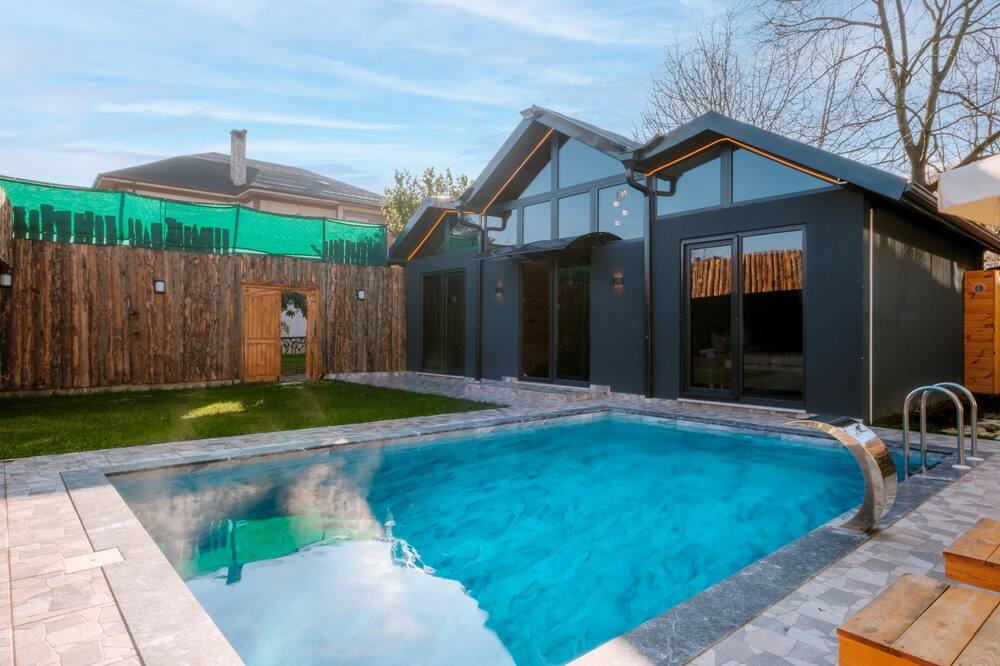 Sapanca House | Private Bungalow Villa w Pool, Garden in Sapanca