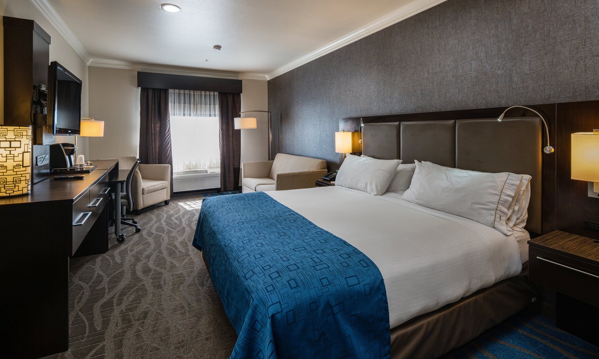 Santa Clara Hotel | Holiday Inn Express & Suites Santa Clara by IHG