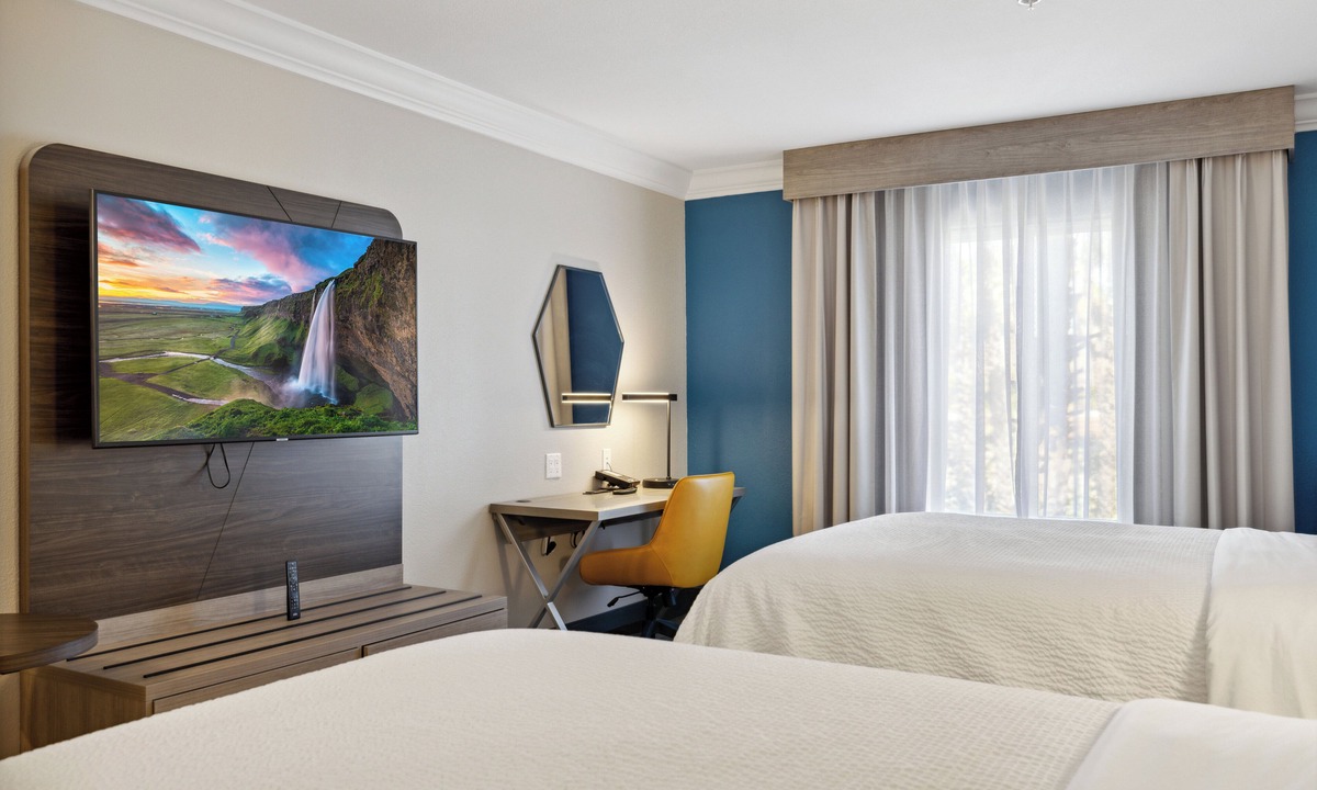 Nut Tree Hotel | Holiday Inn Express Hotel & Suites Vacaville by IHG