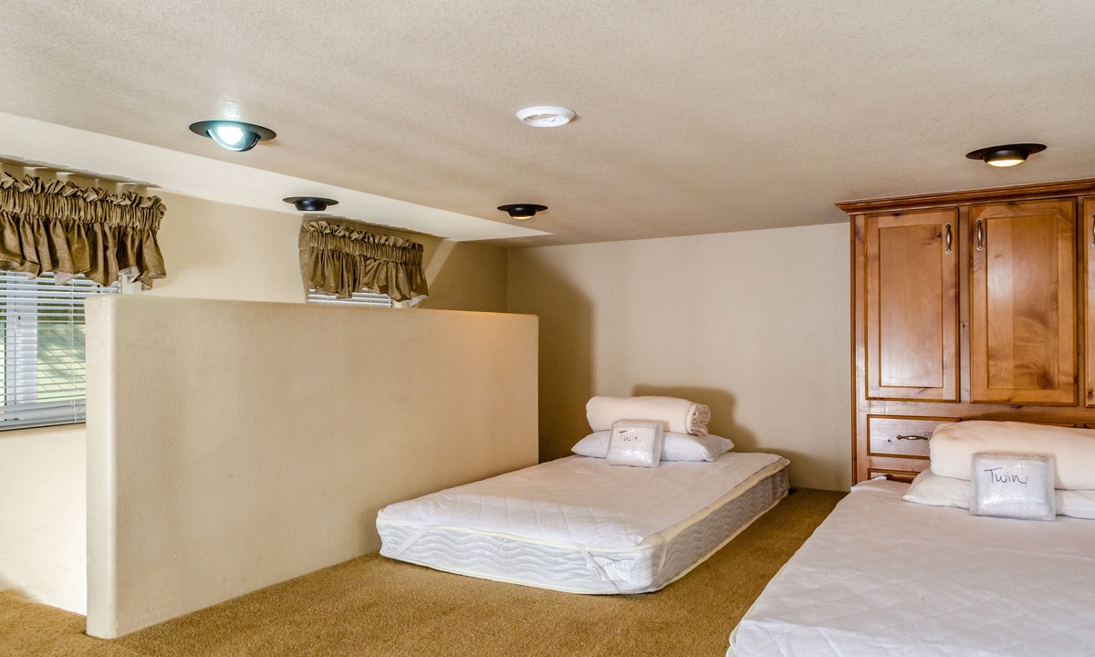 Paicines Cabin | San Benito RV & Camping Resort