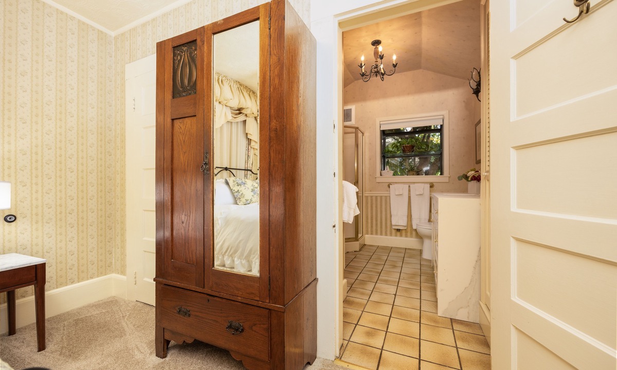 Half Moon Bay Bed & Breakfast | Mill Rose Inn