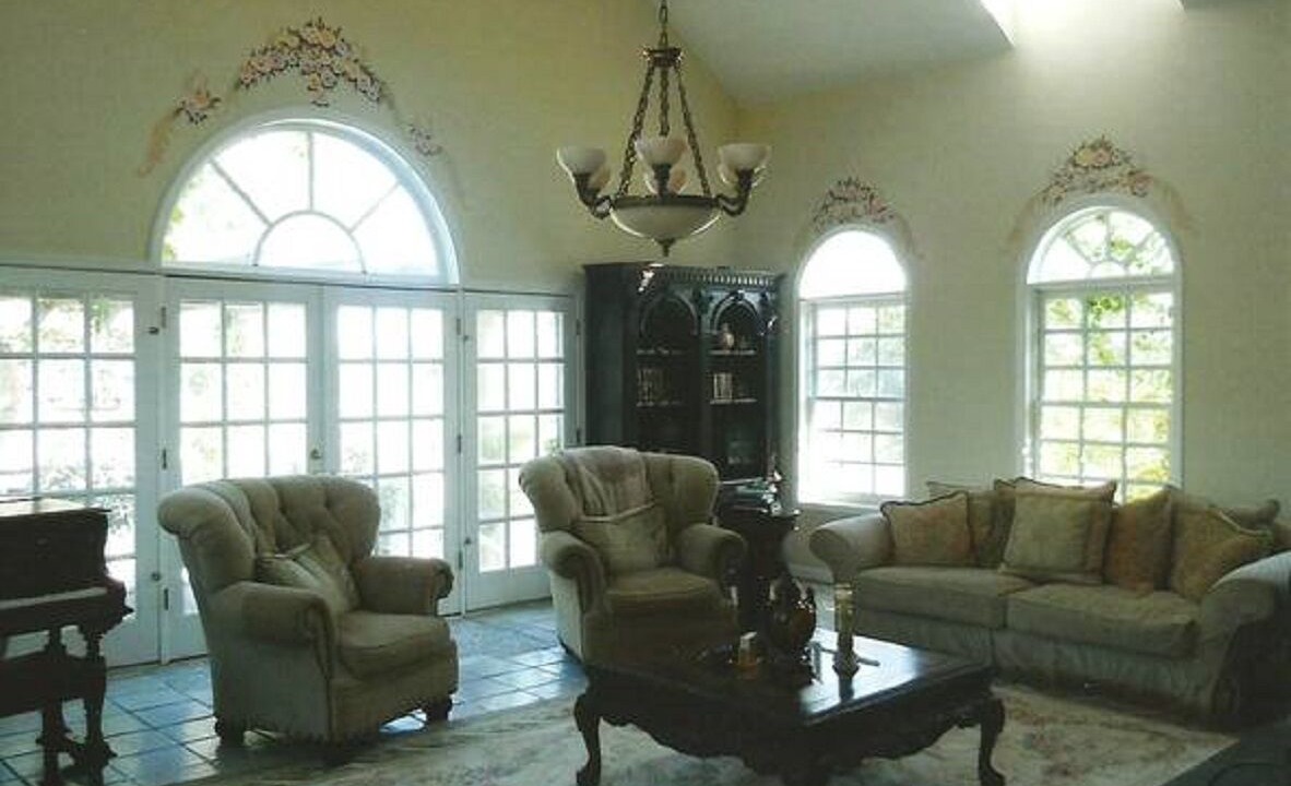 Pope Valley Villa | Wine Country Secluded Tuscany Villa