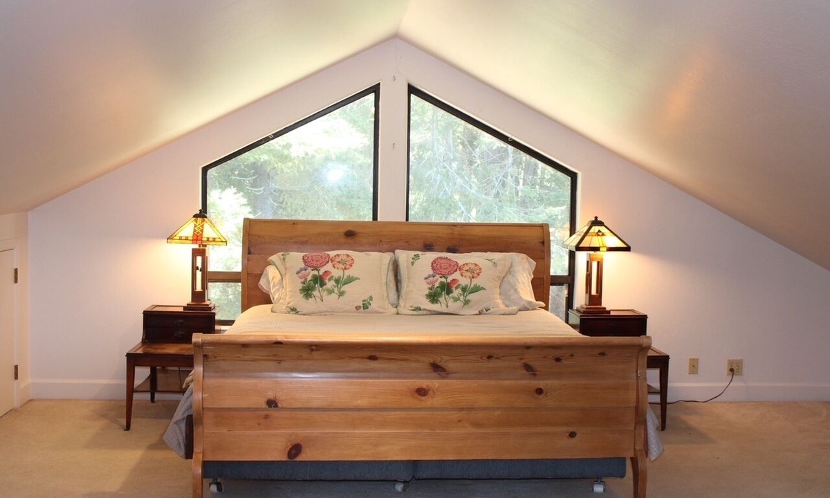 Timber Cove Apartment | The Pelican Retreat, a rustic apartment with scenic ocean views!