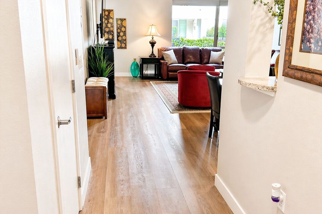 Walnut Creek Apartment | Midterm rental Luxury Walnut Creek condo BART walk
