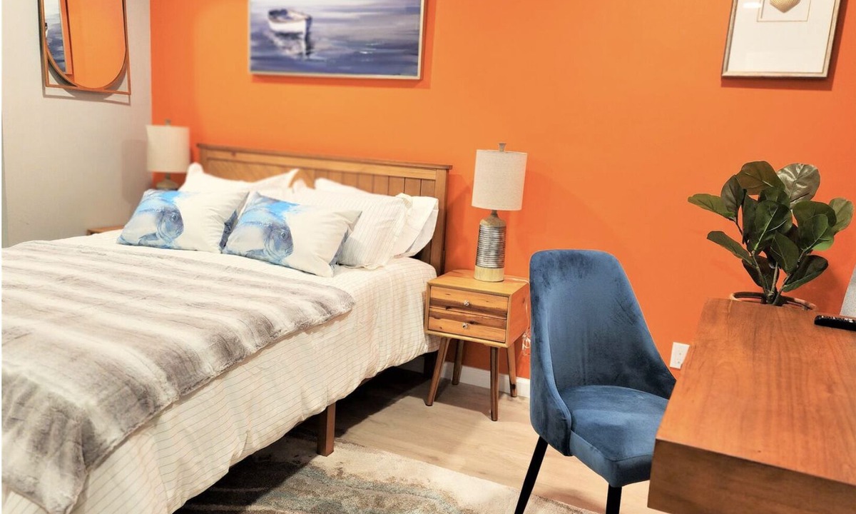 North Lakeport Apartment | Your Oasis Awaits-On the Lake/Pier/Kitchen Lakeport Room #6