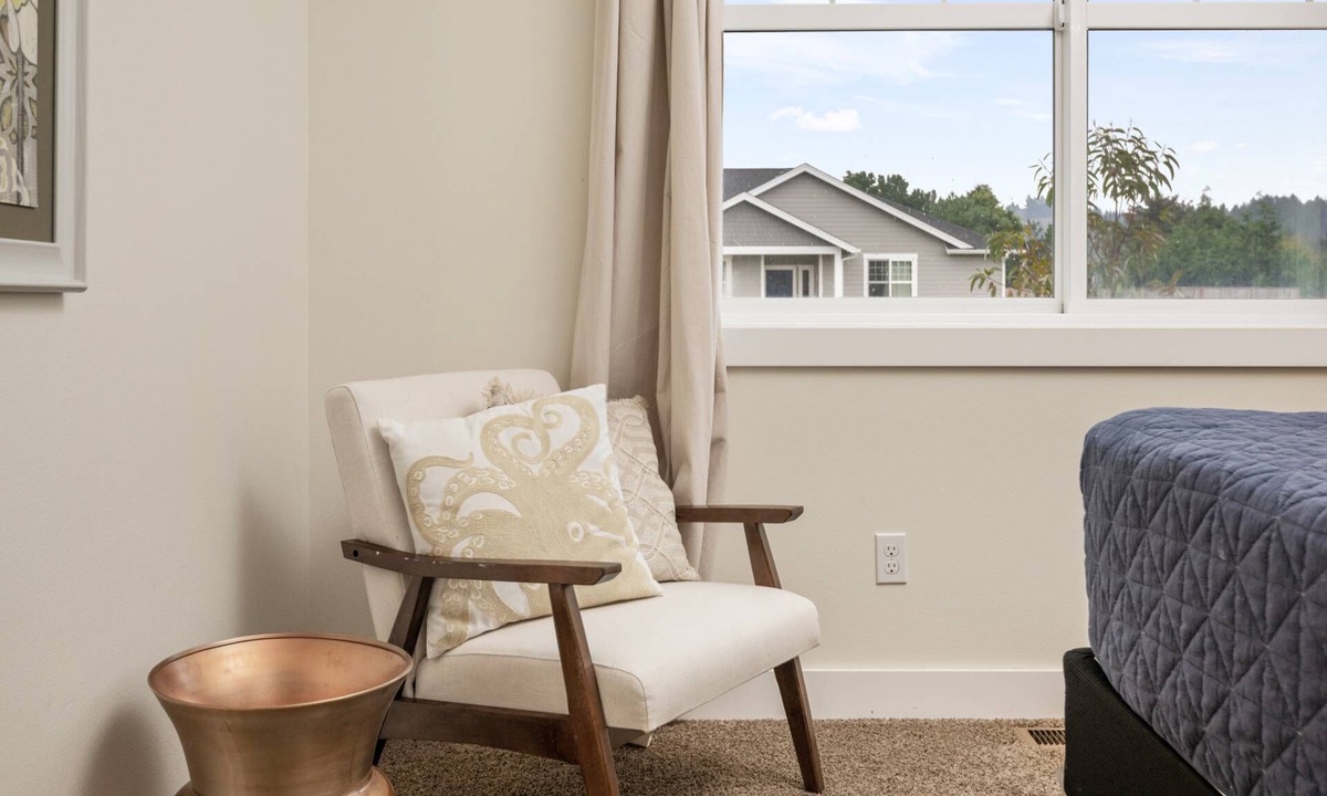 Warrenton House | Single Level Lakeview Home, Amazing Views, Close to the Beach, Ping Pong, Fire-Pit, BBQ