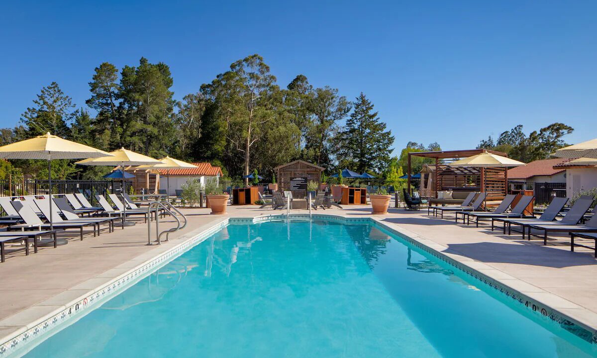 Live Oak Hotel | Pet-friendly Room w/Patio | Scenic Resort w/Mountain Views