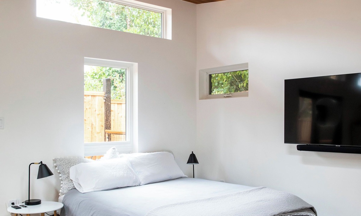 San Anselmo Apartment | Hilldale Studio - in the heart of Marin County
