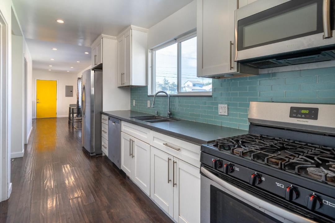Oakland Apartment | Relax Inn